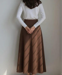Linear Umber Skirt