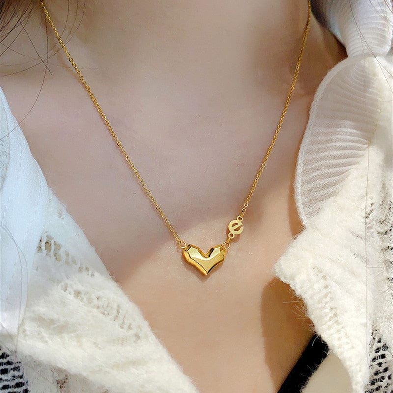 Lustrous Heart Pendant