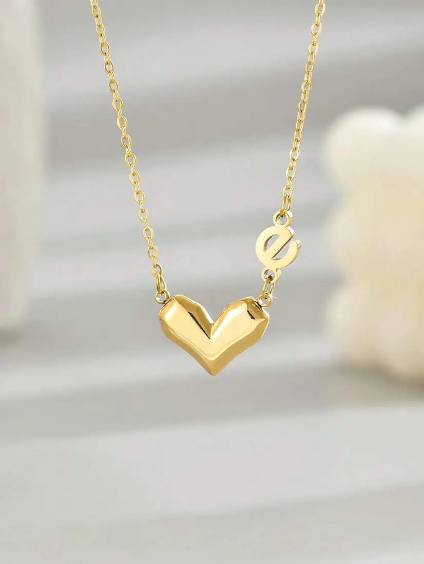 Lustrous Heart Pendant