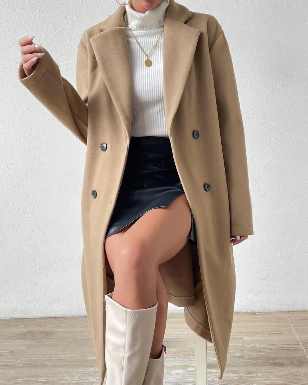 MODERN MINIMALIST LONG COAT