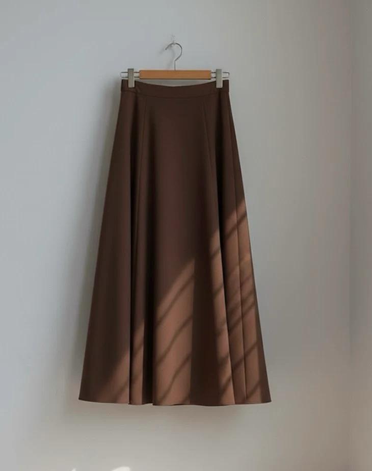 Linear Umber Skirt
